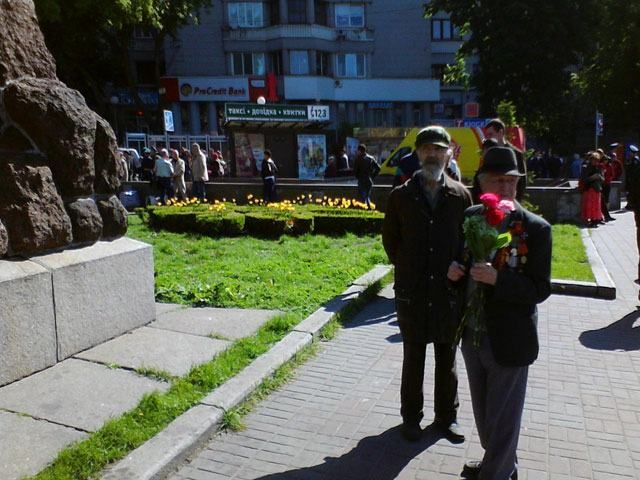 В Киеве ветераны пройдут шествием без георгиевских лент (Фото)