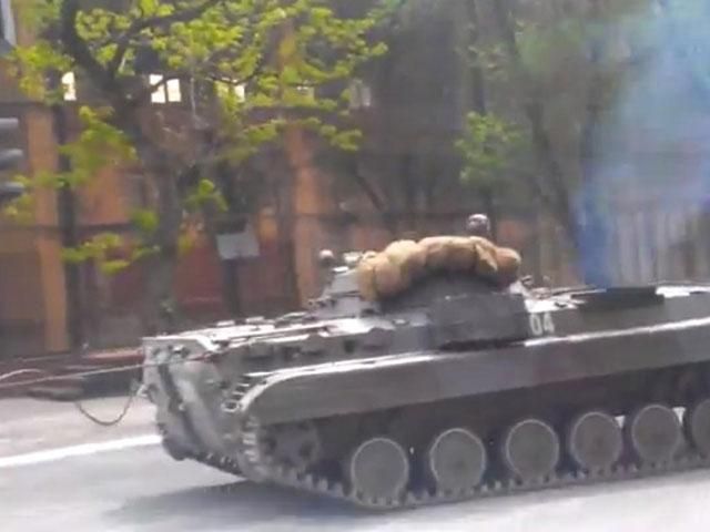 БМП в Мариуполе не захватывали: она сломалась (Видео) БМП в Мариуполе не захватывали: она сломалась (Видео)