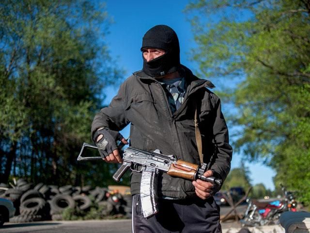 Сім’я бізнесмена, яку розстріляли під Луганськом, тікала від погоні, — журналіст Сім’я бізнесмена, яку розстріляли під Луганськом, тікала від погоні, — журналіст