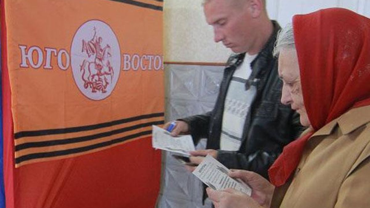 Сепаратисты утверждают, что на Донетчине уже проголосовали более 30% избирателей, в Луганской–65