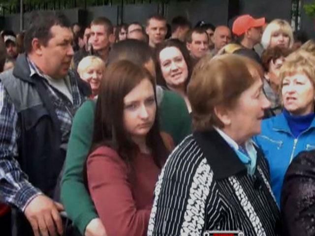 У Москві голосували за "Донецьку республіку" (Відео) У Москві голосували за "Донецьку республіку" (Відео)