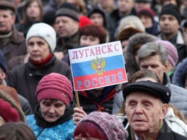 У сепаратистов свои данные: явка на "референдуме" в Луганской области - более 75%