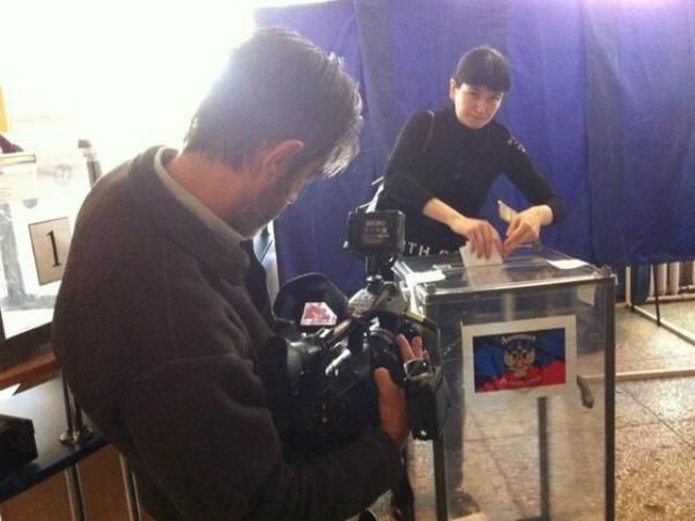 Цель "референдумов" на Донбассе - скрыть преступления террористов, - Порошенко Цель "референдумов" на Донбассе - скрыть преступления террористов, - Порошенко