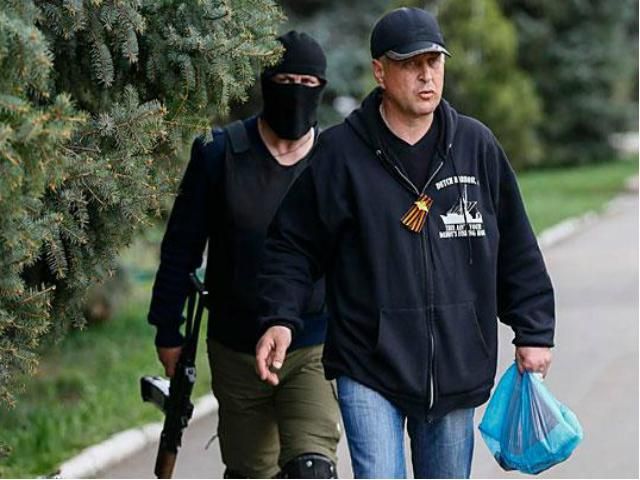 "Народный мэр" Славянска планирует бежать из Украины, - СМИ "Народный мэр" Славянска планирует бежать из Украины, - СМИ