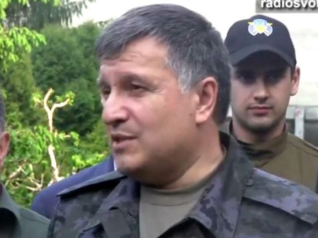 Хочемо звернутись до ВР та ЦВК, аби дозволили присутність міліції на дільницях, — Аваков