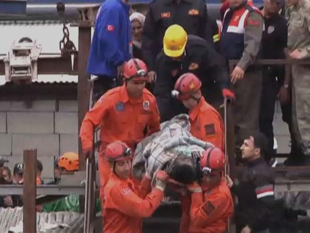 У Туреччині оголошено триденну жалобу за загиблими на шахті У Туреччині оголошено триденну жалобу за загиблими на шахті