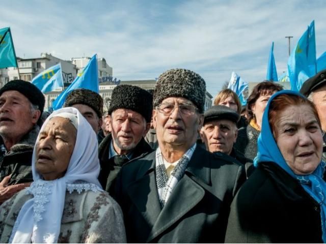 В Крыму всю ночь массово обыскивали дома крымских татар