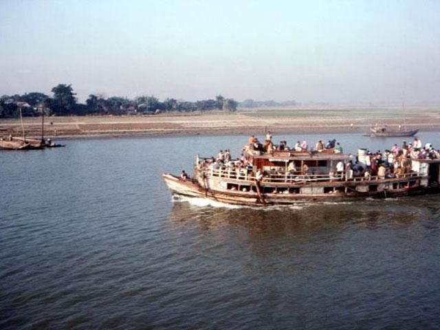 В Бангладеш утонул пассажирский паром: 8 погибших