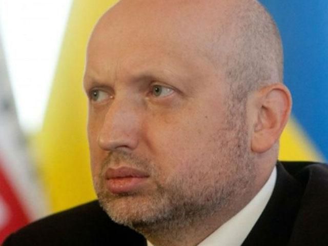 Турчинов закликав жителів Донецької та Луганської областей підтримати АТО