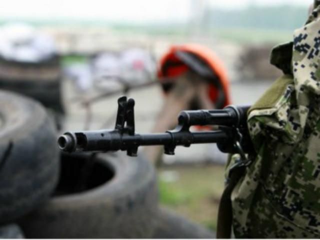 Під Слов'янськом бойовики двічі нападали на блокпости українських силовиків 