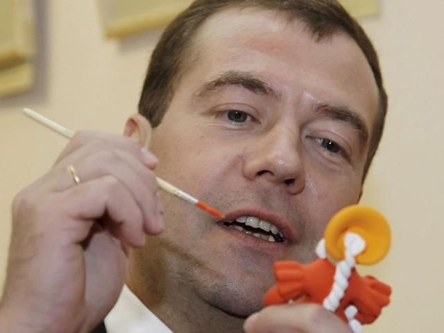 Крым - это уже наши территории, мы своих решений не меняем, - Медведев