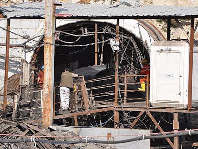 Жертвами взрыва на шахте в Турции стали уже 299 человек Жертвами взрыва на шахте в Турции стали уже 299 человек