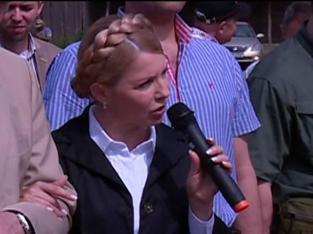Тимошенко: Украинцы за вступление Украины в военные формирования