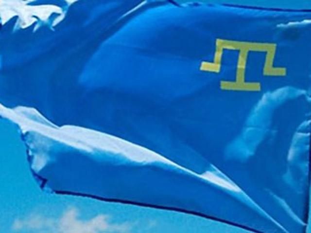 Оккупанты в Крыму позволили крымским татарам митинговать на кладбище (Документ)
