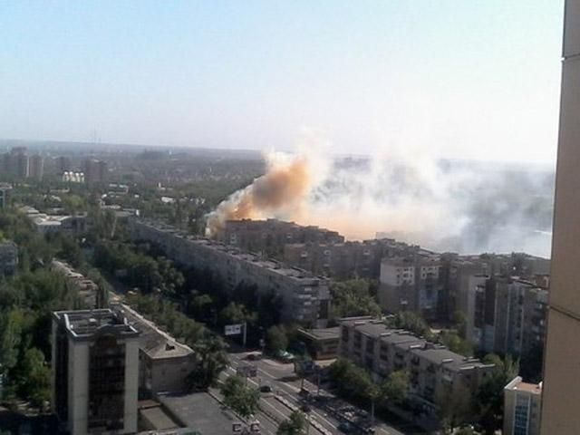 В центре Донецка перестрелка, горит военная часть, – соцсети (Фото)