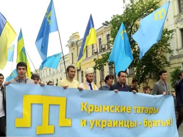 В Києві вшанували річницю депортації кримських татар (Відео)