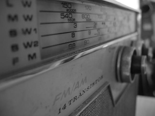 В Донецьку з ефіру зникли майже всі українські радіостанції, — ЗМІ В Донецьку з ефіру зникли майже всі українські радіостанції, — ЗМІ