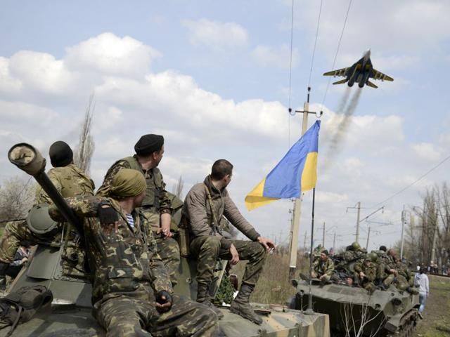 Турчинов підписав указ про присвоєння чергових військових звань учасникам АТО Турчинов підписав указ про присвоєння чергових військових звань учасникам АТО