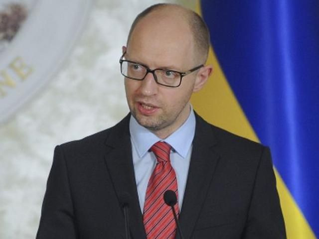 Попытки террористов сорвать выборы обречены на провал, – Яценюк