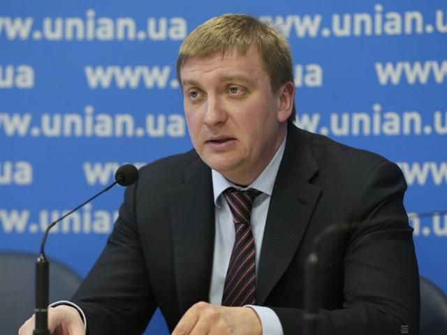 Скрытый дефицит бюджета в прошлом году составил 800 миллиардов гривен, - министр юстиции Скрытый дефицит бюджета в прошлом году составил 800 миллиардов гривен, - министр юстиции