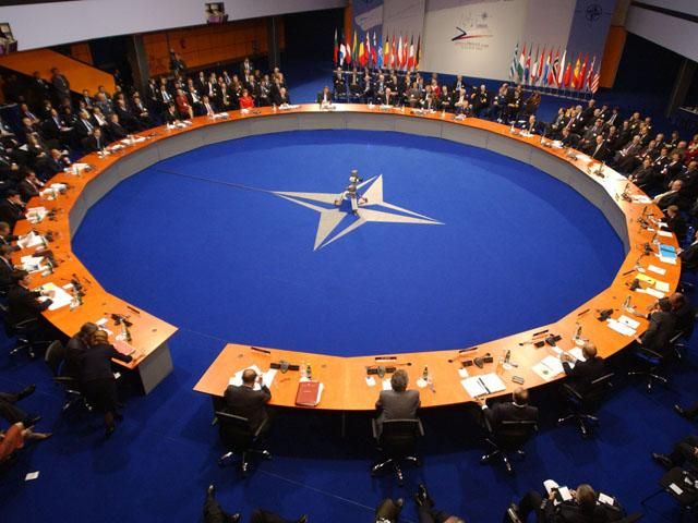 42% українців проти вступу до НАТО, 36% - за, — Центр Разумкова 42% українців проти вступу до НАТО, 36% - за, — Центр Разумкова