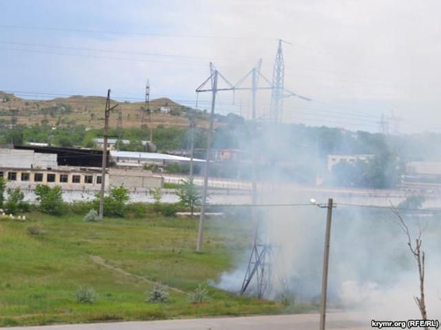В Керчи горят степи (Фото) В Керчи горят степи (Фото)