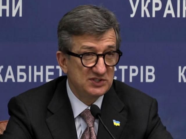 На Донбасі кілька тисяч терористів зі зброєю, – Тарута На Донбасі кілька тисяч терористів зі зброєю, – Тарута