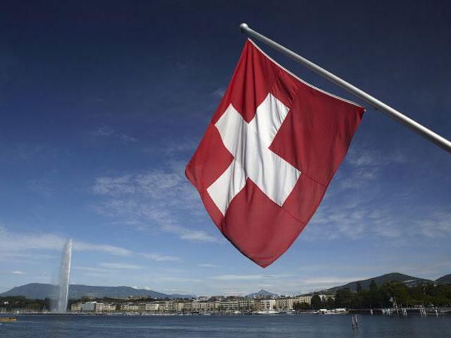 Швейцария на 13 человек расширил список санкций