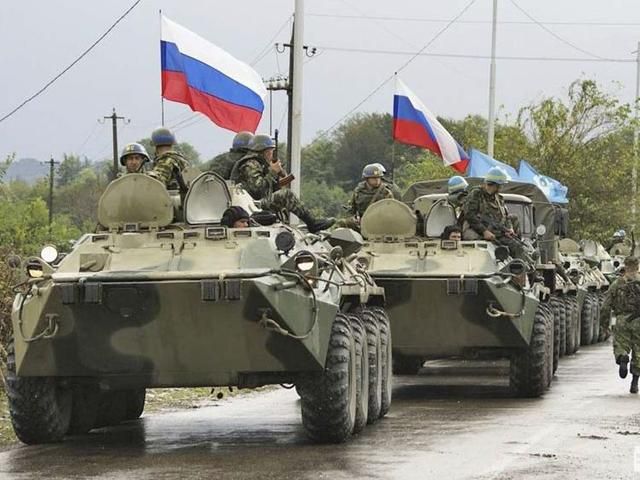 Россия утверждает, что отводит свои войска от украинской границы Россия утверждает, что отводит свои войска от украинской границы