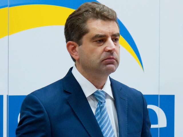 Проголосувати на виборах бажають близько 400 тис. українців за кордоном, — МЗС Проголосувати на виборах бажають близько 400 тис. українців за кордоном, — МЗС