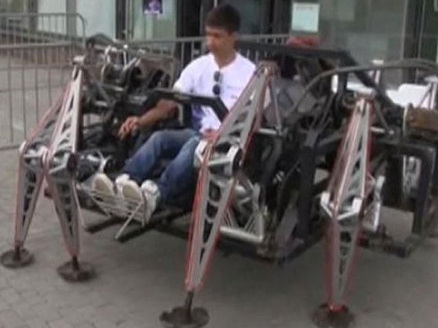 "Бал роботів" зібрав юних винахідників у Москві "Бал роботів" зібрав юних винахідників у Москві