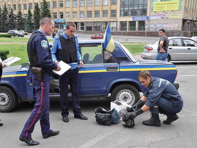 В.о. мера Миколаєва прислали посилкою голову собаки (Фото)