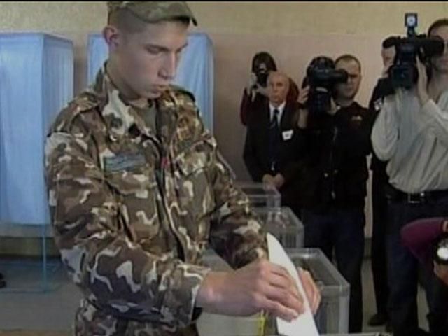 Понад 75 тисяч осіб охоронятимуть порядок під час виборів, – МВС Понад 75 тисяч осіб охоронятимуть порядок під час виборів, – МВС