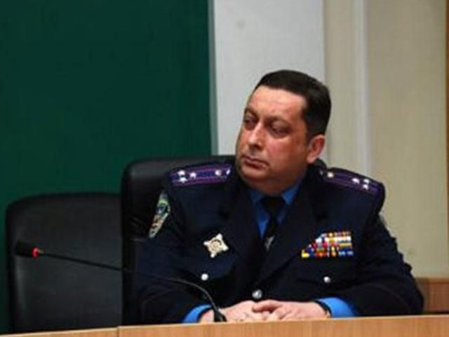 Начальник Дніпропетровської міліції на вимогу протестувальників написав рапорт