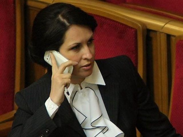 Нардеп Калетник написала заяву про вихід з фракції КПУ Нардеп Калетник написала заяву про вихід з фракції КПУ