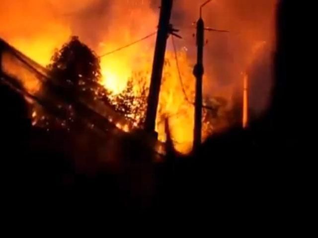 У Слов’янську терористи відстрілюються з житлових кварталів (Відео) У Слов’янську терористи відстрілюються з житлових кварталів (Відео)