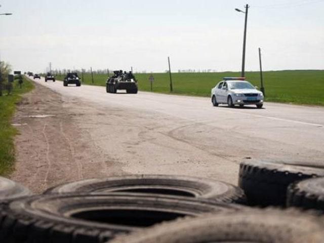 Сепаратисты установили 2 блокпоста на границе с РФ Сепаратисты установили 2 блокпоста на границе с РФ