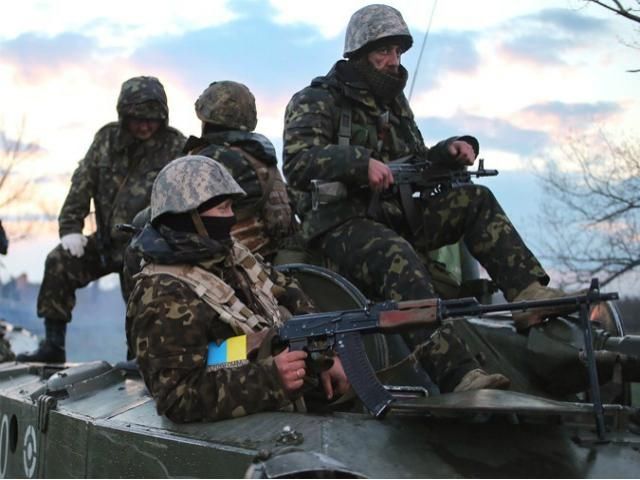 Батальйон "Донбас" контролює адмінбудівлі у Володарському районі 