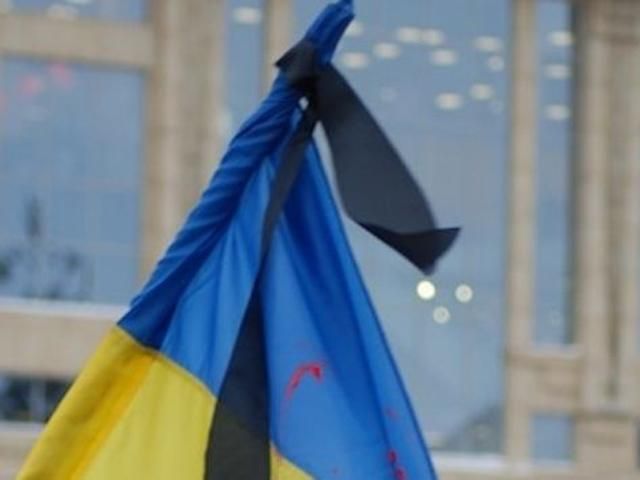 На Волыни объявлен двухдневный траур по расстрелянным военнослужащими На Волыни объявлен двухдневный траур по расстрелянным военнослужащими