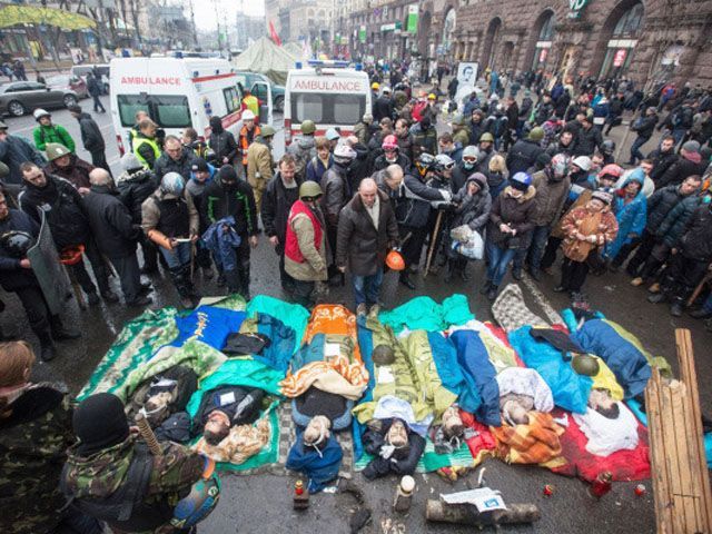 Правительство начало выплачивать помощь семьям "Небесной сотни" Правительство начало выплачивать помощь семьям "Небесной сотни"