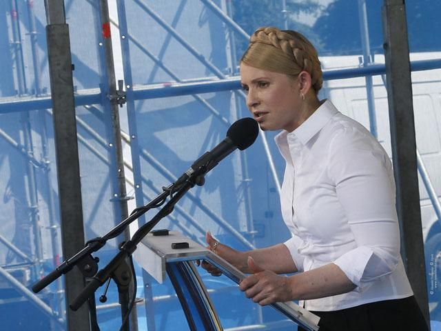 Тимошенко закликає Порошенка подебатувати перед виборами