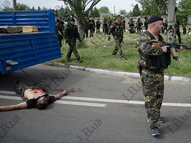 Боевики ДНР убили мужчину, назвав его членом "Правого сектора"