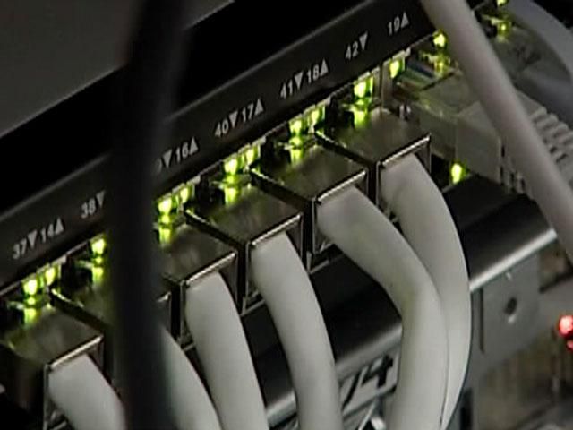 Сервер ЦВК атакували хакери