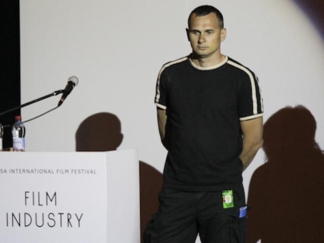 Украинского режиссера, задержанного в Крыму, этапировали в Москву Украинского режиссера, задержанного в Крыму, этапировали в Москву