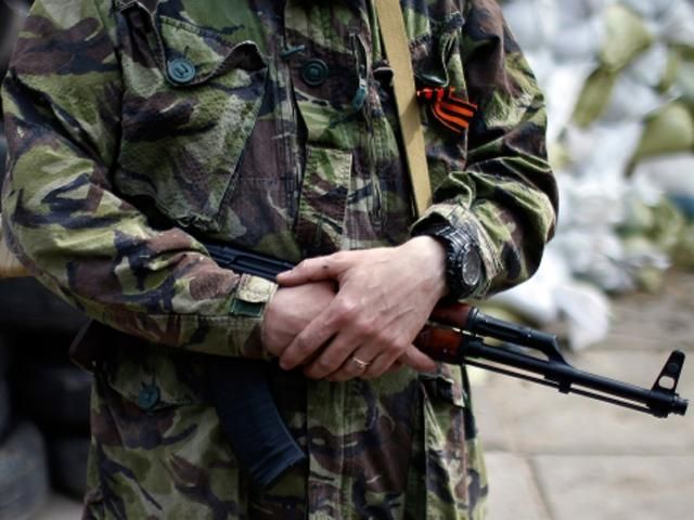 В Макеевке террористы завладели оружием в отделении "Ощадбанка", - СМИ
