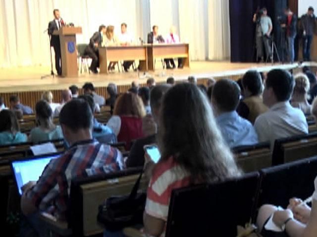 Остаться украинцами: переселенцы из Крыма не могут проголосовать Остаться украинцами: переселенцы из Крыма не могут проголосовать