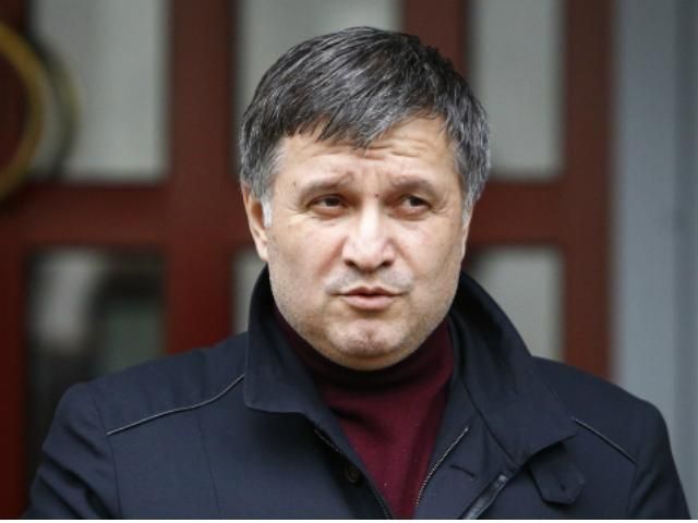 Не вдається налагодити роботу обладнання після злому системи "Вибори", — Аваков Не вдається налагодити роботу обладнання після злому системи "Вибори", — Аваков