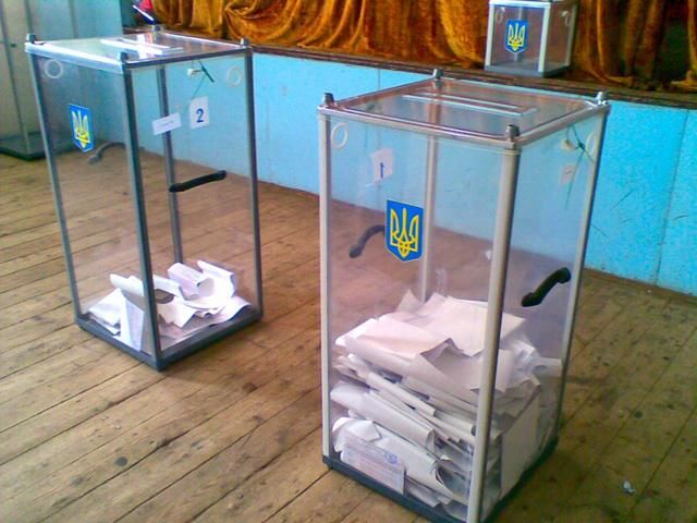 Явка виборців станом на 15 годину — 37,97% Явка виборців станом на 15 годину — 37,97%