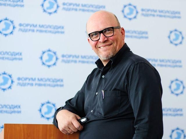 У штабі Порошенка пояснили, чому на сайті ЦВК не оновлюється інформація У штабі Порошенка пояснили, чому на сайті ЦВК не оновлюється інформація