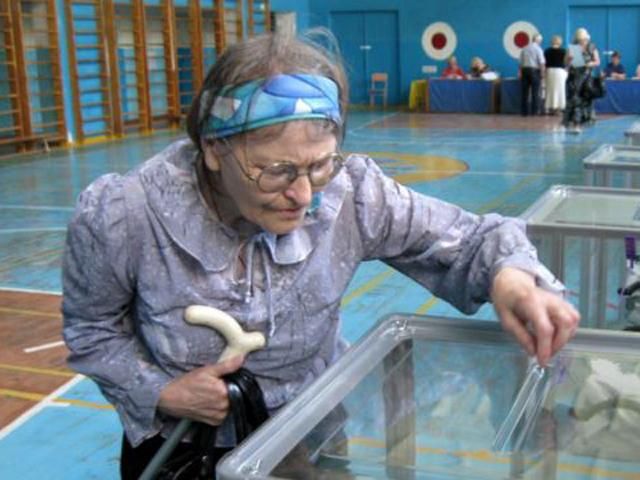 Оброблено 1,12% протоколів з виборів, Порошенко лідирує з 54,65% Оброблено 1,12% протоколів з виборів, Порошенко лідирує з 54,65%